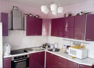 Продам 3-комнатную квартиру, 81.9 м2, Тюмень, улица Мелиораторов, 8, Центральный округ