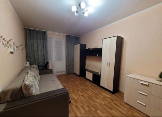 Сдается 1-ком. квартира, 37 м2, Курск, проспект Вячеслава Клыкова, 84