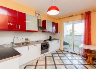 Сдам в аренду 4-ком. квартиру, 180 м2, Сочи, улица Яна Фабрициуса, 2/4А, микрорайон Яна Фабрициуса