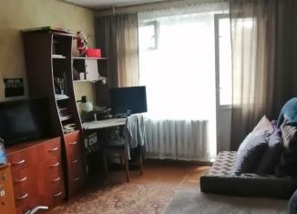 Продаю двухкомнатную квартиру, 43.9 м2, Ломоносов, улица Жоры Антоненко, 12