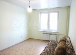 Продается 1-ком. квартира, 35 м2, Тюмень, Беловежская улица, 15