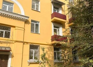 Продаю двухкомнатную квартиру, 53 м2, Новотроицк, Советская улица, 25