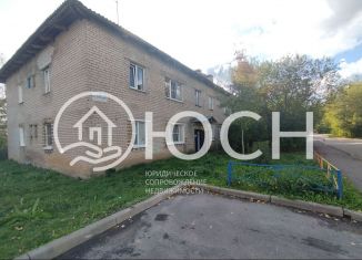 Продажа 3-комнатной квартиры, 45.6 м2, деревня Большие Колпаны, улица Казначеева, 2