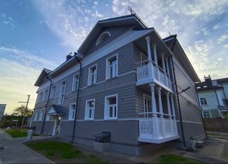 Продажа 4-комнатной квартиры, 145.8 м2, Вологда