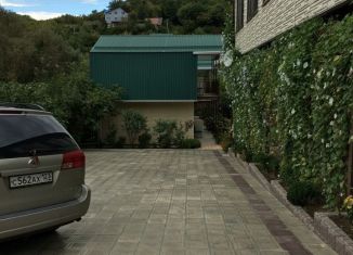 Продается дом, 260 м2, село Пляхо, микрорайон Яблоневый Сад, 8А