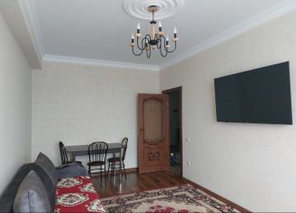 Сдам в аренду двухкомнатную квартиру, 54 м2, Дагестан, улица Сальмана, 85Д