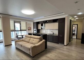Продается трехкомнатная квартира, 110 м2, Краснодар, улица Будённого, 129, ЖК Центральный