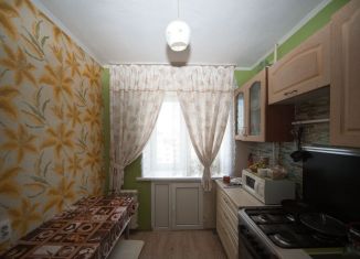 Продам трехкомнатную квартиру, 61 м2, Екатеринбург, улица Луначарского, 182, улица Луначарского
