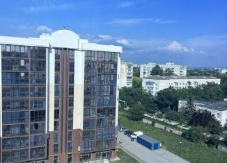 Продажа квартиры со свободной планировкой, 130 м2, посёлок городского типа Грэсовский, Парковая улица, 2к2