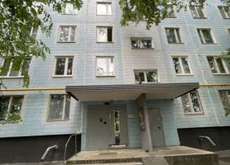 Продаю 1-комнатную квартиру, 33 м2, Москва, Войковский район, улица Зои и Александра Космодемьянских, 11