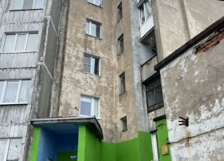 Продаю 2-ком. квартиру, 52.4 м2, Североморск, улица Кортик, 19