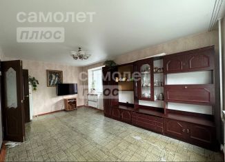 Продажа 4-ком. квартиры, 72.3 м2, Ставропольский край, улица Космонавтов, 12