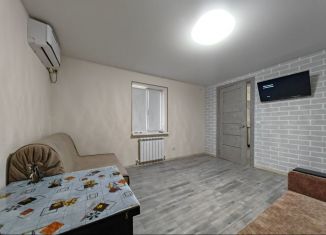 Сдается комната, 15 м2, Новороссийск, улица Исаева, 37