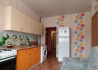 Двухкомнатная квартира в аренду, 42 м2, Бийск, Советская улица, 187/2