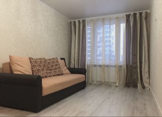 Сдается 1-ком. квартира, 32 м2, Казань, улица Александра Курынова, 10к1, ЖК Светлая Долина