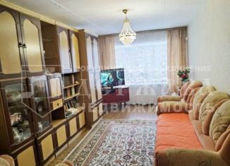 Продается трехкомнатная квартира, 61 м2, Кемеровская область, улица Юрия Смирнова, 16