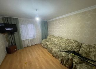 Продается 2-комнатная квартира, 60 м2, Черкесск, улица Крупской, 86