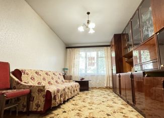 Продается 3-ком. квартира, 61 м2, Керчь, улица Орджоникидзе, 124