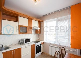 Продажа 2-ком. квартиры, 52.6 м2, Омск, улица Дмитриева, 1/2