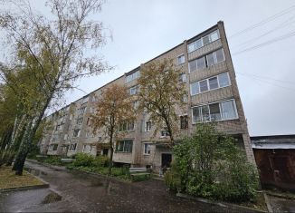 Продаю 2-комнатную квартиру, 50.3 м2, Кимры, Школьная улица, 57