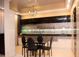 Продам четырехкомнатную квартиру, 147 м2, Киров, улица Труда, 9