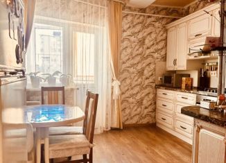 Продам 4-комнатную квартиру, 78 м2, Анапа, Лазурная улица, 18