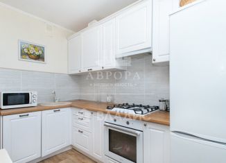 Продается 3-ком. квартира, 64.9 м2, Магнитогорск, улица Труда, 38