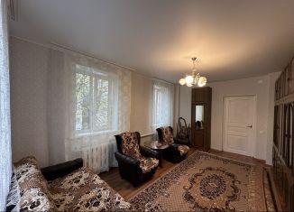 Продается 3-комнатная квартира, 59 м2, Псков, Московская улица, 2