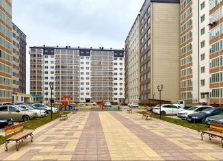 Продается трехкомнатная квартира, 90 м2, Каспийск, улица Магомедали Магомеджановa, 28