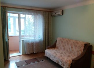 Сдается 1-ком. квартира, 38 м2, Ялта, Московская улица, 53