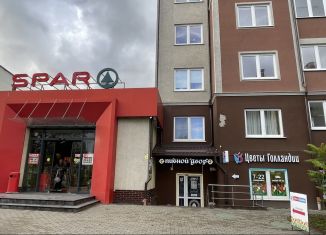 Сдаю торговую площадь, 42.5 м2, Калининград, улица Виктора Гакуна, 5А