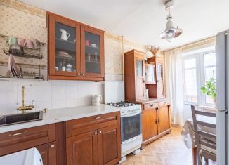 Продается 1-комнатная квартира, 38 м2, Москва, Уральская улица, 7