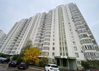 Продается 2-комнатная квартира, 57 м2, Курская область, проспект Вячеслава Клыкова, 57