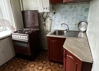 Продажа 2-ком. квартиры, 50 м2, Обнинск, улица Красных Зорь, 3