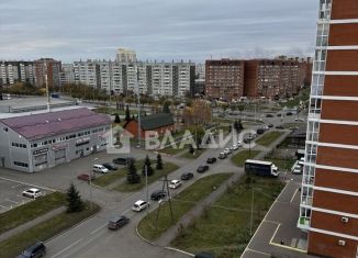 Продам 2-комнатную квартиру, 63 м2, Красноярский край, улица Шумяцкого, 11