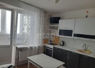 Сдаю 2-ком. квартиру, 43 м2, Тюмень, улица Московский Тракт, 152, ЖК Плеханово