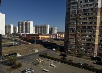 Продается 2-комнатная квартира, 70.7 м2, Ростов-на-Дону, улица Петренко, 22