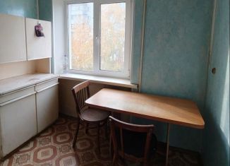 Продается 2-ком. квартира, 45 м2, Новокуйбышевск, проспект Победы, 8