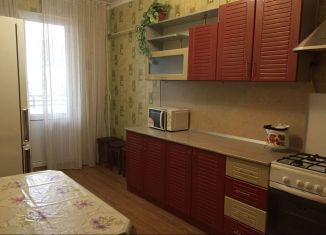 Аренда двухкомнатной квартиры, 63 м2, Краснодарский край, улица Ленина, 15