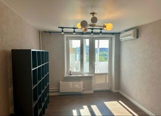 Продается 2-ком. квартира, 46 м2, Москва, Донбасская улица, 7