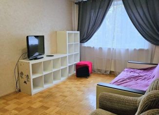 Сдается 2-ком. квартира, 75 м2, Москва, Днепропетровская улица, 1, район Чертаново Центральное