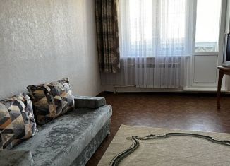 2-комнатная квартира в аренду, 64 м2, Астрахань, улица Куликова, 15