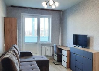 Сдача в аренду 1-ком. квартиры, 34 м2, Красноярск, улица Алексеева, 4, ЖК Зелёный Городок