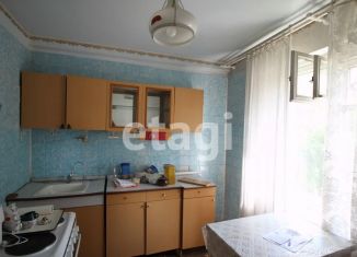 Продается 2-ком. квартира, 50 м2, Красноярск, улица Кутузова, 62