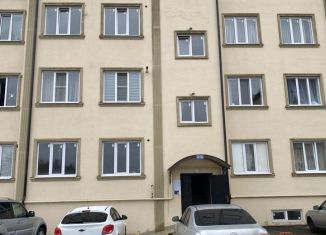 Продается двухкомнатная квартира, 46.5 м2, Кабардино-Балкариия, Солнечная улица, 10к7