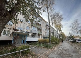 Продам 5-комнатную квартиру, 47 м2, Пермь, улица Космонавта Леонова, 54