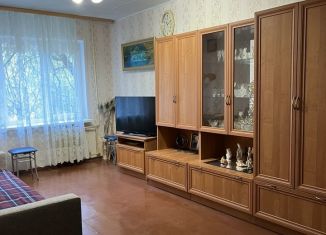 Сдаю двухкомнатную квартиру, 45 м2, Череповец, Пионерская улица, 15