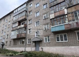 Продаю однокомнатную квартиру, 30 м2, Киров, Пятницкая улица, 102