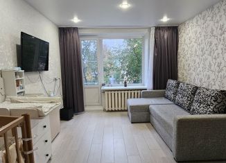 Продажа 1-ком. квартиры, 32 м2, Колпино, Загородная улица