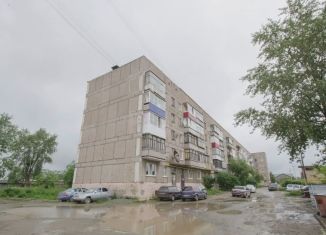 Продам 2-комнатную квартиру, 49 м2, Свердловская область, улица Ватутина, 52